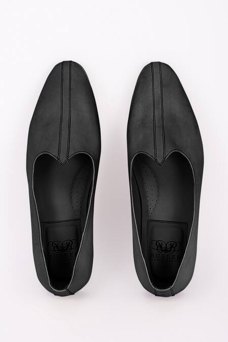 Shop Bubber Couture Grey Asher Solid Pointed-toe Mojdi at Aza Fashions Shop_Bubber Couture_Grey Asher Solid Pointed-toe Mojdi _at_Aza_Fashions