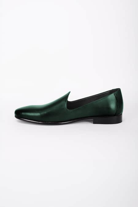 Bubber Couture Green Cruz Solid Pointed-toe Mojdi Online at Aza Fashions Bubber Couture_Green Cruz Solid Pointed-toe Mojdi _Online_at_Aza_Fashions