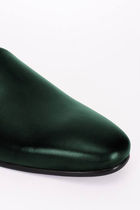 Buy Bubber Couture Green Cruz Solid Pointed-toe Mojdi Online at Aza Fashions Buy_Bubber Couture_Green Cruz Solid Pointed-toe Mojdi _Online_at_Aza_Fashions