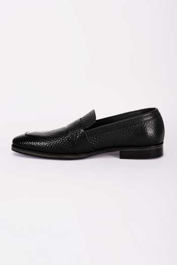 Bubber Couture_Black Jackson Mesh Pointed-toe Moccasin Shoes _Online_at_Aza_Fashions