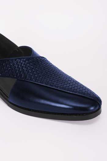 Buy_Bubber Couture_Blue Knox Solid Pointed-toe Peshwari Sandal _Online_at_Aza_Fashions
