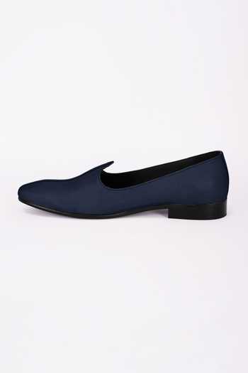 Bubber Couture_Blue Miles Solid Pointed-toe Mojdi _Online_at_Aza_Fashions