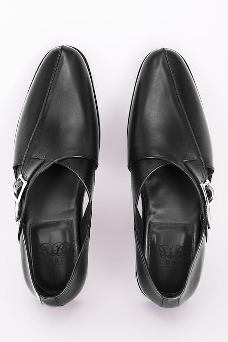 Bubber Couture Ryder Solid Pointed-Toe Peshwari Sandal 