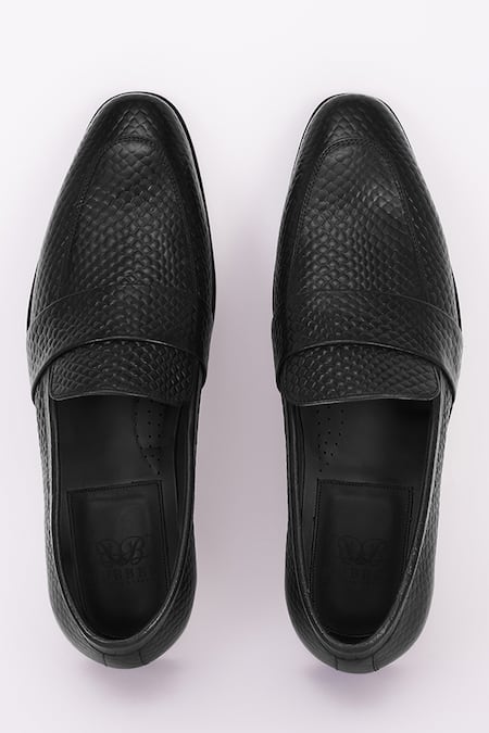 Bubber Couture Sterling Mesh Pointed-Toe Moccasin Shoes 