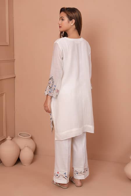 Shop Shetab Kazmi Ivory Chanderi Embroidery, Cut Work V-neck Floral Kurta Culottes Set at Aza Fashions Shop_Shetab Kazmi_Ivory Chanderi Embroidery, Cut Work V-neck Floral Kurta Culottes Set _at_Aza_Fashions