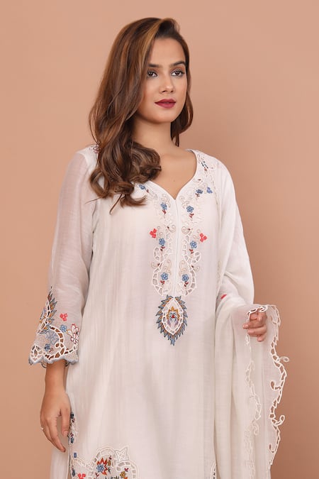Shetab Kazmi Ivory Chanderi Embroidery, Cut Work V-neck Floral Kurta Culottes Set Online at Aza Fashions Shetab Kazmi_Ivory Chanderi Embroidery, Cut Work V-neck Floral Kurta Culottes Set _Online_at_Aza_Fashions