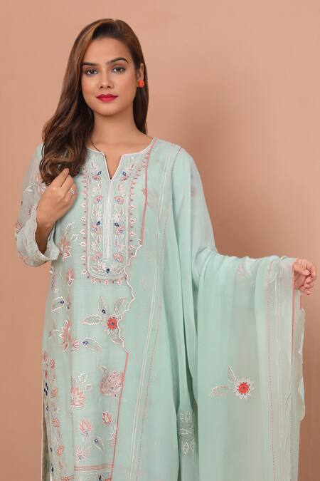 Buy_Shetab Kazmi_Green Chanderi Embroidery, Mirrors Split V-neck Floral Jaali Kurta Pant Set 