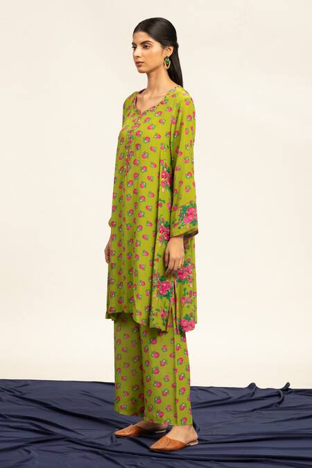 Shop_Shetab Kazmi_Green Crepe Embroidery, Sequins Round Floral Print Embellished Kurta Pant Set _Online_at_Aza_Fashions