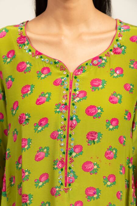 Shetab Kazmi_Green Crepe Embroidery, Sequins Round Floral Print Embellished Kurta Pant Set _at_Aza_Fashions