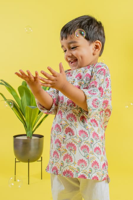 MR Brat Gardenia Print Kurta Set 