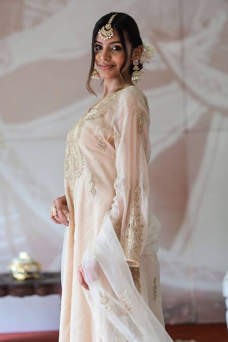 Shop Farha Syed Ivory Chanderi, Muslin, Organza Pearls, Cut And Cutdana Embroidered Kurta Pant Set Online at Aza Fashions Shop_Farha Syed_Ivory Chanderi, Muslin, Organza Pearls, Cut And Cutdana Embroidered Kurta Pant Set _Online_at_Aza_Fashions
