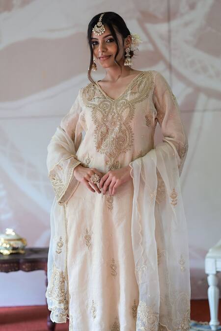 Farha Syed Ivory Chanderi, Muslin, Organza Pearls, Cut And Cutdana Embroidered Kurta Pant Set at Aza Fashions Farha Syed_Ivory Chanderi, Muslin, Organza Pearls, Cut And Cutdana Embroidered Kurta Pant Set _at_Aza_Fashions