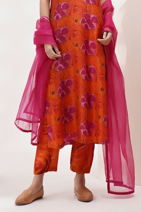 Buy_Breathe By Aakanksha Singh_Orange Organza, Cotton Embroidery Round Neck Yarrow Floral Print Kurta Pant Set _Online_at_Aza_Fashions