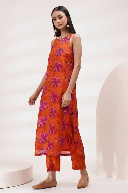 Breathe By Aakanksha Singh_Orange Organza, Cotton Embroidery Round Neck Yarrow Floral Print Kurta Pant Set _at_Aza_Fashions