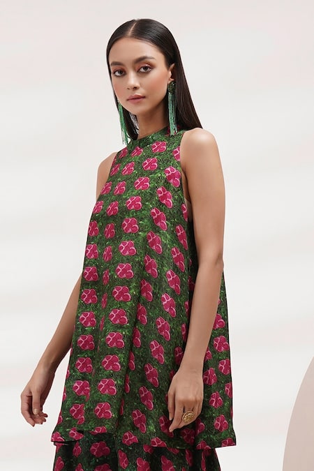 Breathe By Aakanksha Singh Pink Cotton, Silk Round Neck Foxlove Printed Kurta And Wide Legged Pant Set at Aza Fashions Breathe By Aakanksha Singh_Pink Cotton, Silk Round Neck Foxlove Printed Kurta And Wide Legged Pant Set _at_Aza_Fashions