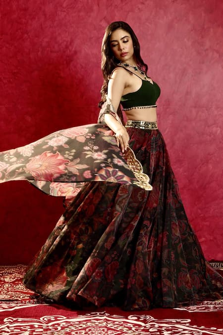 Rashika Sharma Green Blouse And Dupatta Georgette Printed Floral Cape Naisha Lehenga Set  3