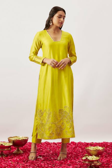 Buy_The Aarya_Green Organza Embroidery, Zari Collared Gohar Dori Ambrosia Kurta Pant Set _Online_at_Aza_Fashions