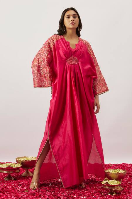 The Aarya Ruya Floral Embroidered Kaftan 