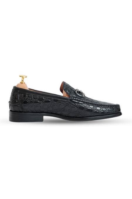 Shop_Vantier_Black Pebble Textured Horsebit Leather Shoes _Online_at_Aza_Fashions