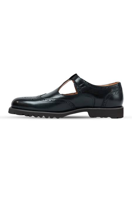 Shop_Vantier_Black Buckles Brogue Detail Leather Sandals _Online_at_Aza_Fashions