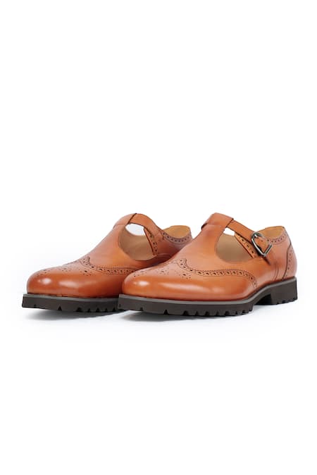 Vantier Brown Cut Work Churchill Cutout Leather Sandals Online at Aza Fashions Vantier_Brown Cut Work Churchill Cutout Leather Sandals _Online_at_Aza_Fashions