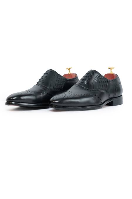 Vantier_Black Buckles Azura Lace-up Brogue Shoes _Online_at_Aza_Fashions