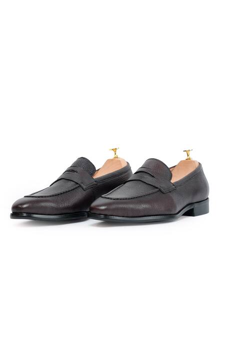 Buy_Vantier_Brown Ripper Grain Leather Penny Loafers _Online_at_Aza_Fashions