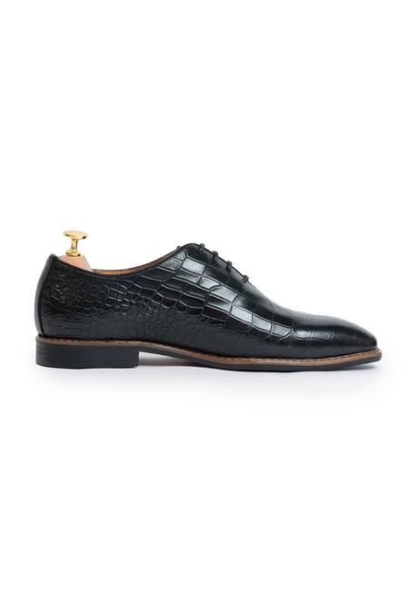 Vantier Black Crocodile Textured Oxford Shoes Online at Aza Fashions Vantier_Black Crocodile Textured Oxford Shoes _Online_at_Aza_Fashions
