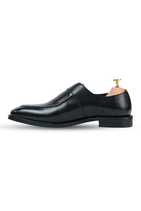 Buy_Vantier_Black Plain Leather Monk Shoes _Online_at_Aza_Fashions