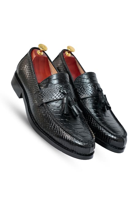 Vantier Black Crocodile Textured Dominator Tassel Slip-on Shoes 
