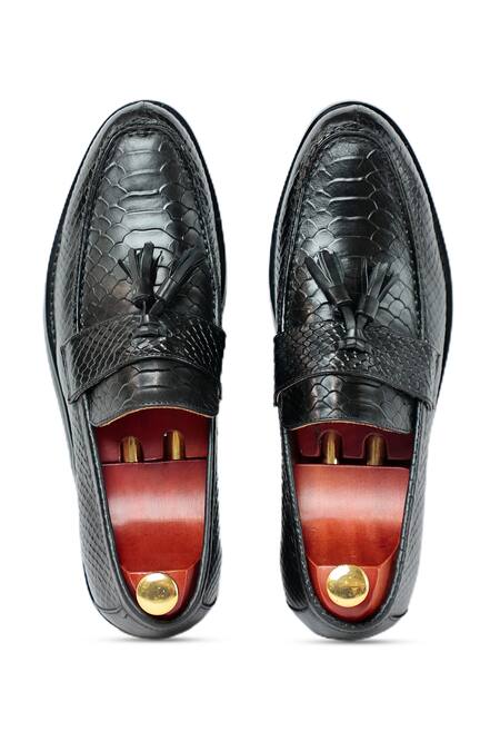Shop_Vantier_Black Crocodile Textured Leather Slip-on Shoes _at_Aza_Fashions