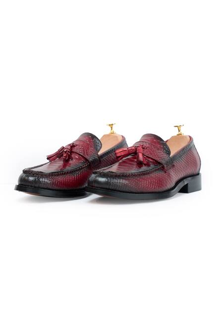 Buy_Vantier_Maroon Tassels Dominator Leather Slip-on Shoes _Online_at_Aza_Fashions