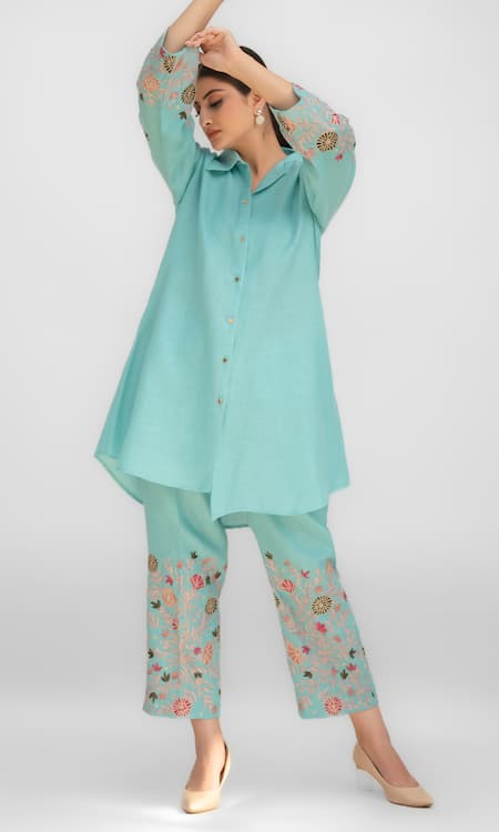 Shop Daljit Sudan Blue Linen, Cotton Embroidery Shawl Neck Floral Kurta And Pant Co-ord Set at Aza Fashions Shop_Daljit Sudan_Blue Linen, Cotton Embroidery Shawl Neck Floral Kurta And Pant Co-ord Set _at_Aza_Fashions
