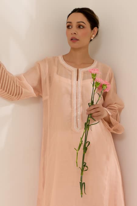 Shop Label Mansi Nagdev Peach Chanderi Embroidery Round Neck Emilie Textured Kurta And Pant Set Online at Aza Fashions Shop_Label Mansi Nagdev_Peach Chanderi Embroidery Round Neck Emilie Textured Kurta And Pant Set _Online_at_Aza_Fashions