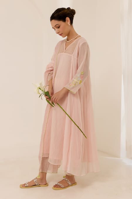 Label Mansi Nagdev Lilybeth Textured Kurta Set 