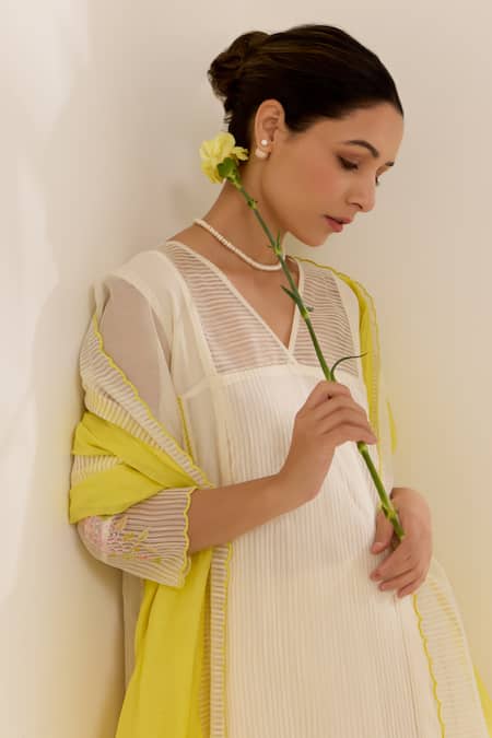 Shop_Label Mansi Nagdev_Ivory Chanderi, Cotton Embroidery, Tassels Lilybeth Textured Kurta Pant Set _Online_at_Aza_Fashions