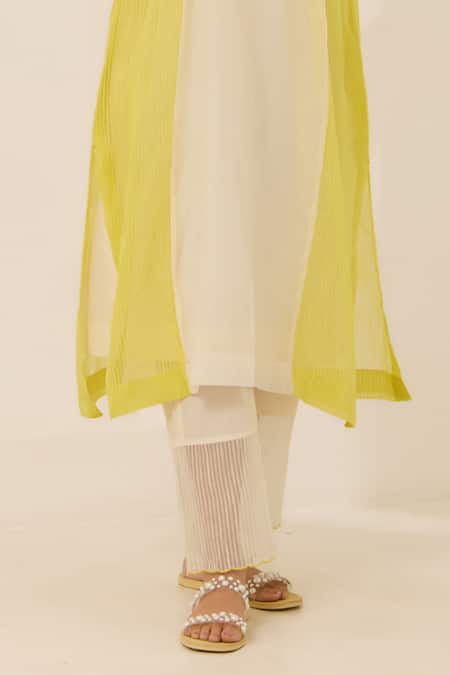 Label Mansi Nagdev_Ivory Chanderi, Cotton Embroidery Mandarin Collar Dove Panelled Kurta And Pant Set _Online_at_Aza_Fashions