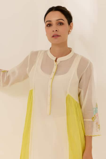 Buy_Label Mansi Nagdev_Ivory Chanderi, Cotton Embroidery Mandarin Collar Dove Panelled Kurta And Pant Set _Online_at_Aza_Fashions