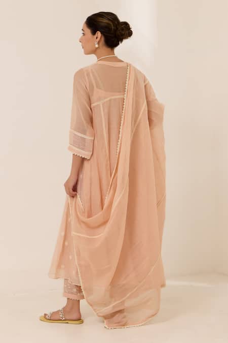 Label Mansi Nagdev Rosemary Floral Embroidered Kurta Set 