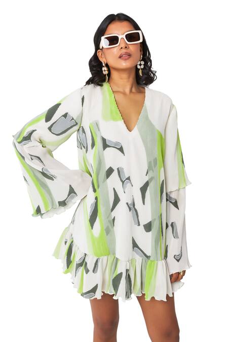 Buy Vedika M Green Satin, Chiffon V-neck Geometric Print Pleated Dress Online at Aza Fashions Buy_Vedika M_Green Satin, Chiffon V-neck Geometric Print Pleated Dress_Online_at_Aza_Fashions