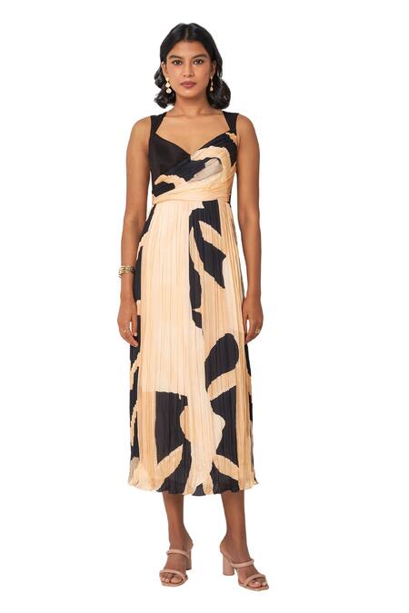 Shop Vedika M Black Viscose, Organza V-neck Abstract Print Pleated Dress Online at Aza Fashions Shop_Vedika M_Black Viscose, Organza V-neck Abstract Print Pleated Dress _Online_at_Aza_Fashions