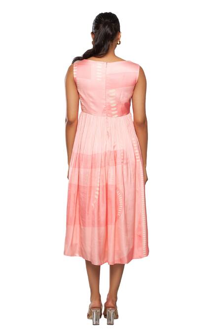 Vedika M Pink Satin V-neck Pleated Abstract Print Dress Online at Aza Fashions Vedika M_Pink Satin V-neck Pleated Abstract Print Dress _Online_at_Aza_Fashions