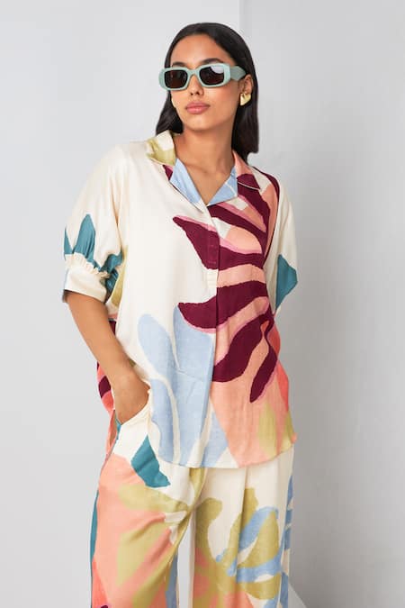 Vedika M Multi Color Satin Collared Floral Abstract Print Top And Straight Pant Set at Aza Fashions Vedika M_Multi Color Satin Collared Floral Abstract Print Top And Straight Pant Set _at_Aza_Fashions