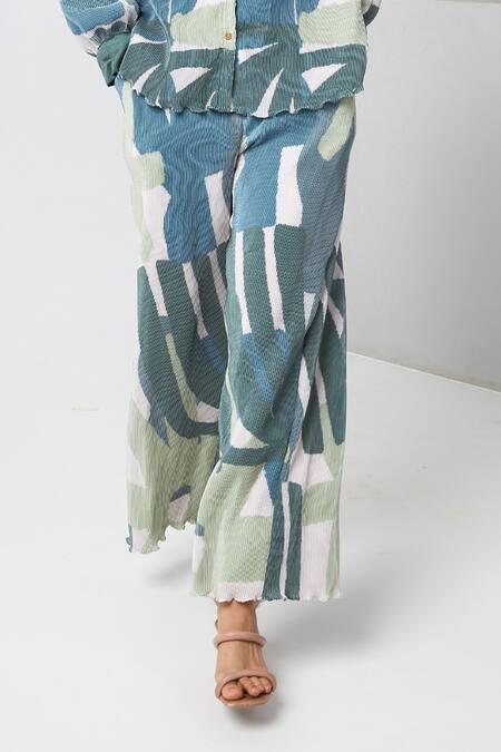 Buy_Vedika M_Green Satin, Chiffon Collared Abstract Print Shirt And Pant Set_Online_at_Aza_Fashions