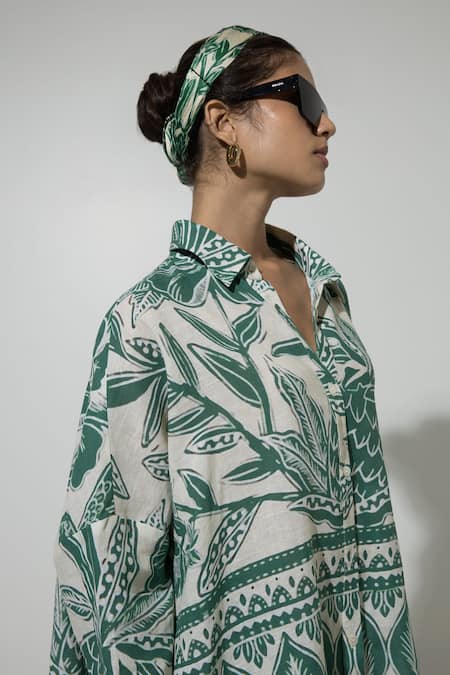 Shop SOBARIKO Green Linen Printed Floral Collar Cordelia Shirt And Pant Co-ord Set Online at Aza Fashions Shop_SOBARIKO_Green Linen Printed Floral Collar Cordelia Shirt And Pant Co-ord Set _Online_at_Aza_Fashions