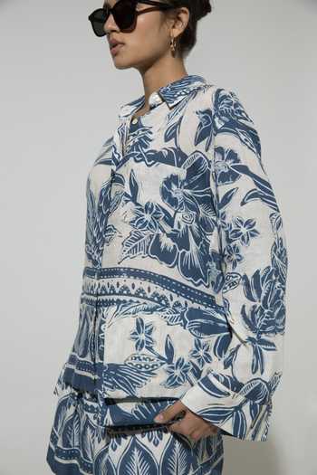 Shop SOBARIKO Blue Linen Collared Cordelia Floral Print Oversized Shirt And Shorts Set Online at Aza Fashions Shop_SOBARIKO_Blue Linen Collared Cordelia Floral Print Oversized Shirt And Shorts Set _Online_at_Aza_Fashions