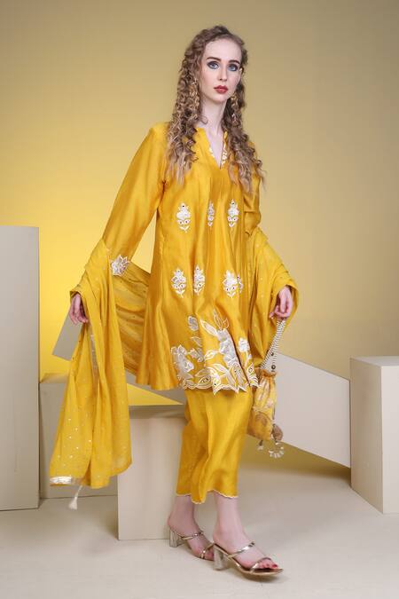 Shop_Sunita Nagi_Yellow Chanderi, Silk Embroidery Split V-neck Floral Applique Anarkali Pant Set 