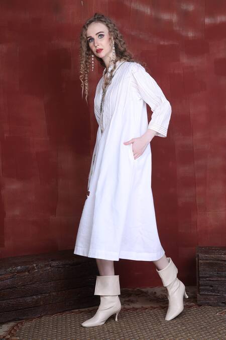 Sunita Nagi White Linen Cotton Embroidered Leather Notched Floral Midi Dress Online at Aza Fashions Sunita Nagi_White Linen Cotton Embroidered Leather Notched Floral Midi Dress _Online_at_Aza_Fashions
