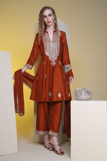 Sunita Nagi Aari Bloom Embroidered Anarkali Set 