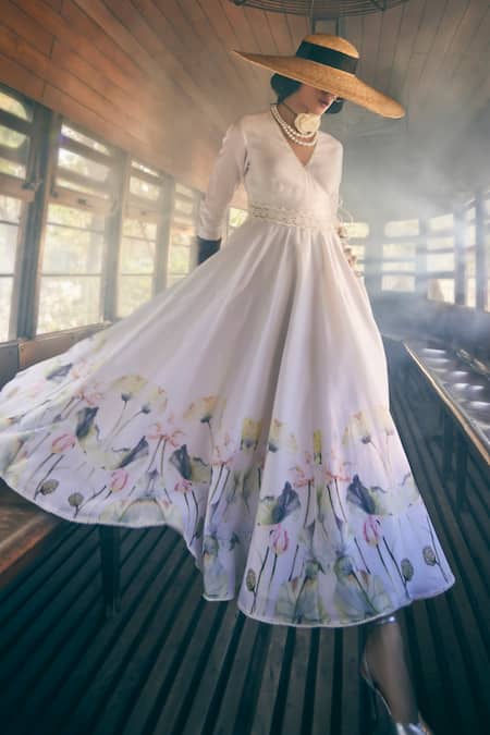 Buy_Tabeer India_Ivory Chanderi, Cotton Lace V-neck Floral Print Angrakha Anarkali With Pant 